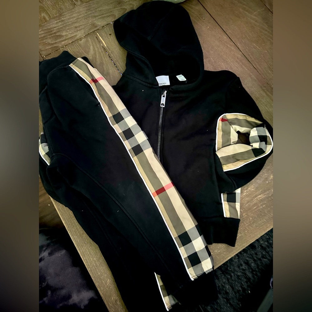 Burberry Hoodie And Jogging Pants Boys